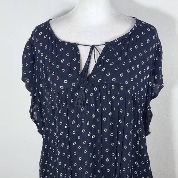 Old Navy Black Blouse with Flutter Sleeves Size XL Black and White Peasant Top - Picture 2 of 9